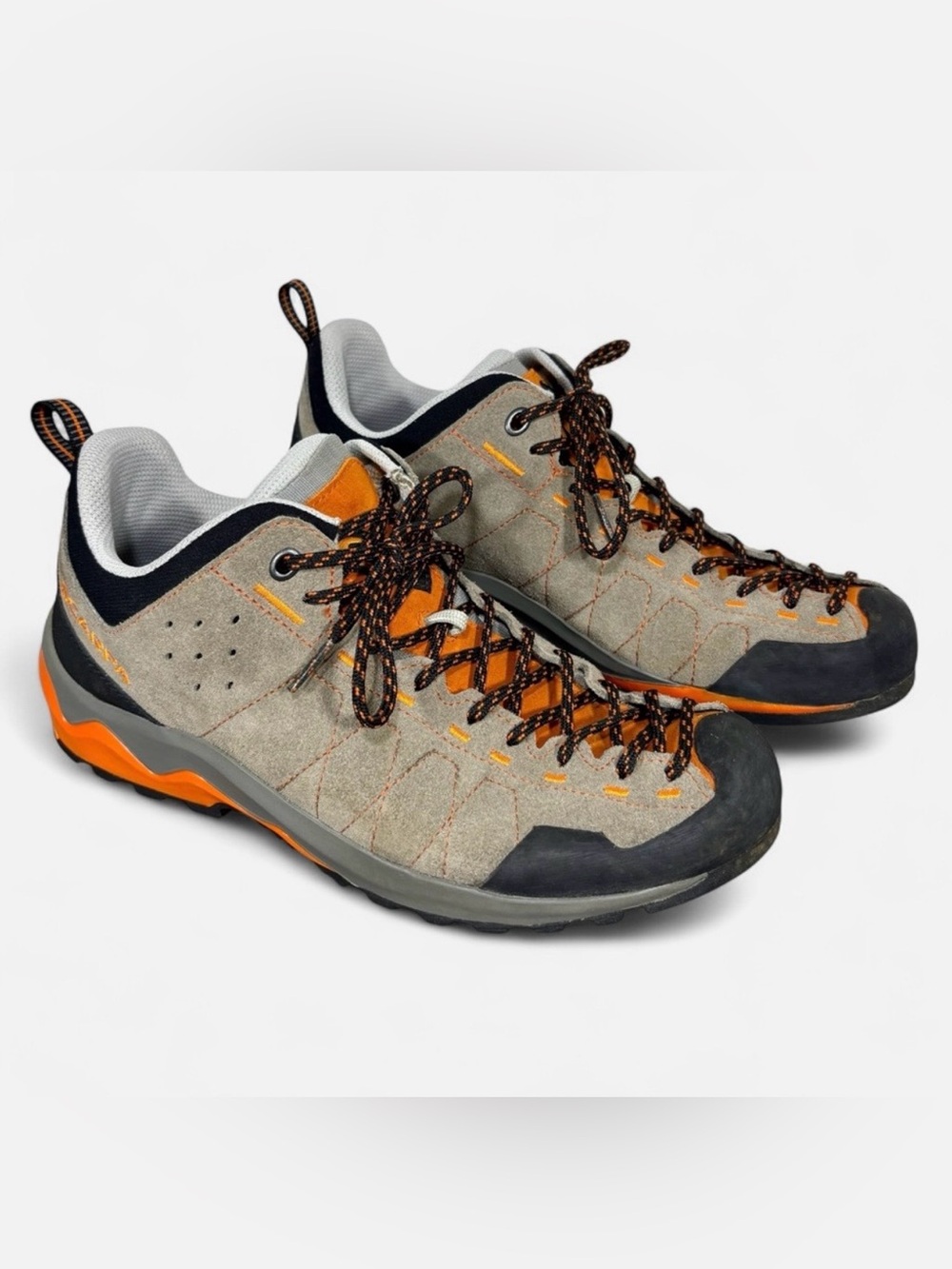 Scarpa Leather Low-Cut Trail Shoes- men’s 7